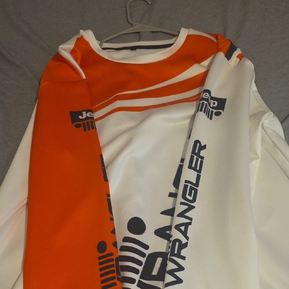 Jeep White 3xl and Orange Graphic Sweatshirt - Picture 2 of 3